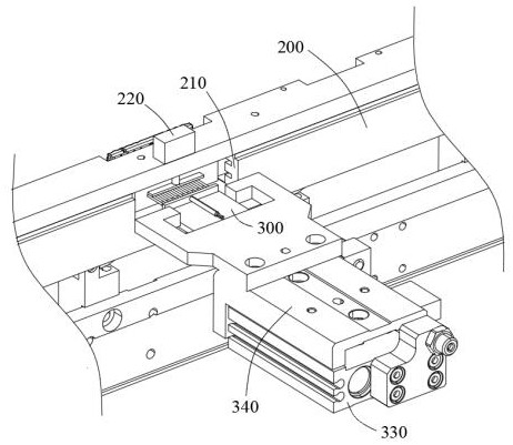 A semiconductor connector testing device and method of using the same