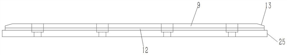 Wheel automatic derailment type vibration supporting table