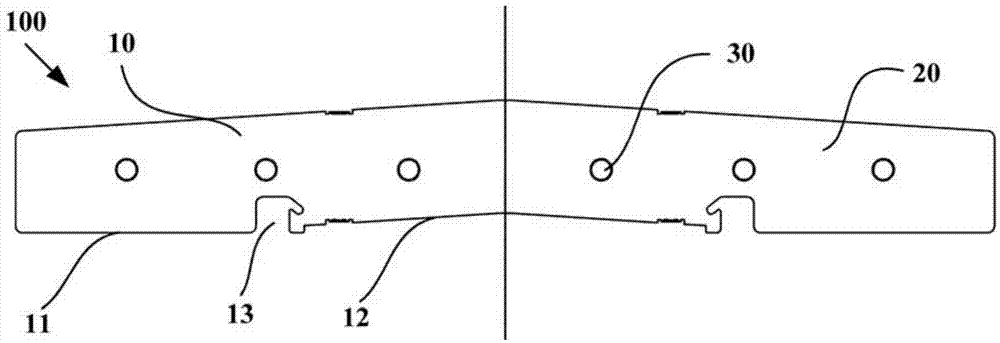 Fin, heat exchanger with fin and refrigerator