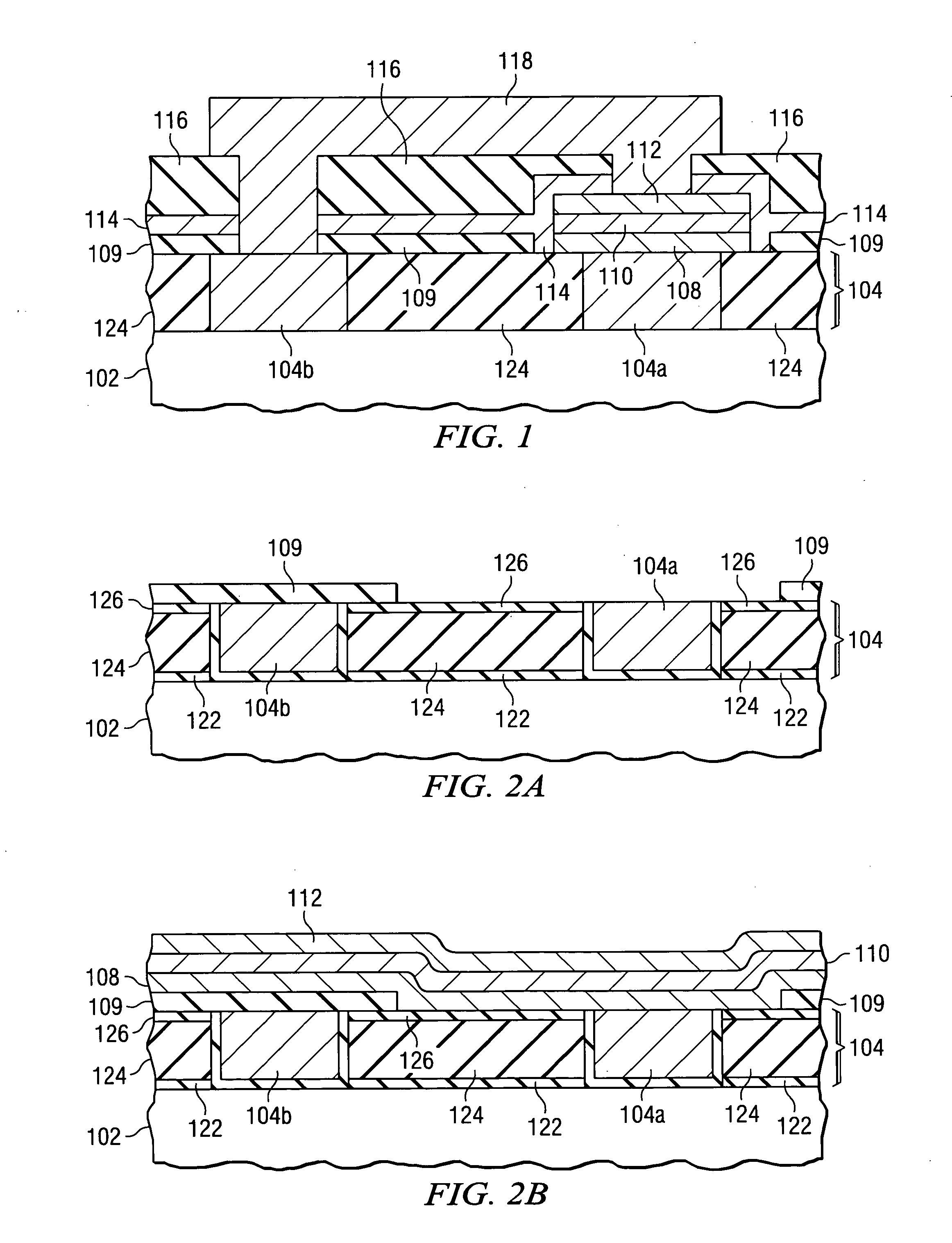 Capacitor integration at top-metal level with a protection layer for the copper surface