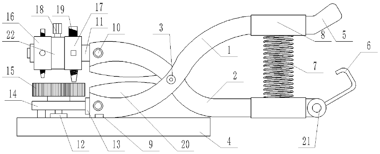 Portable cloth cutting and punching device