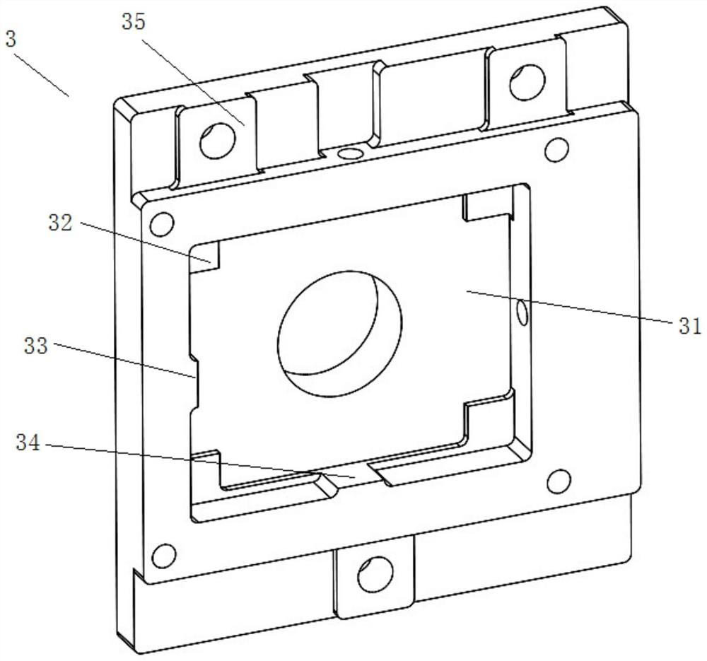 A low temperature and high stability support structure for reflective grating installation