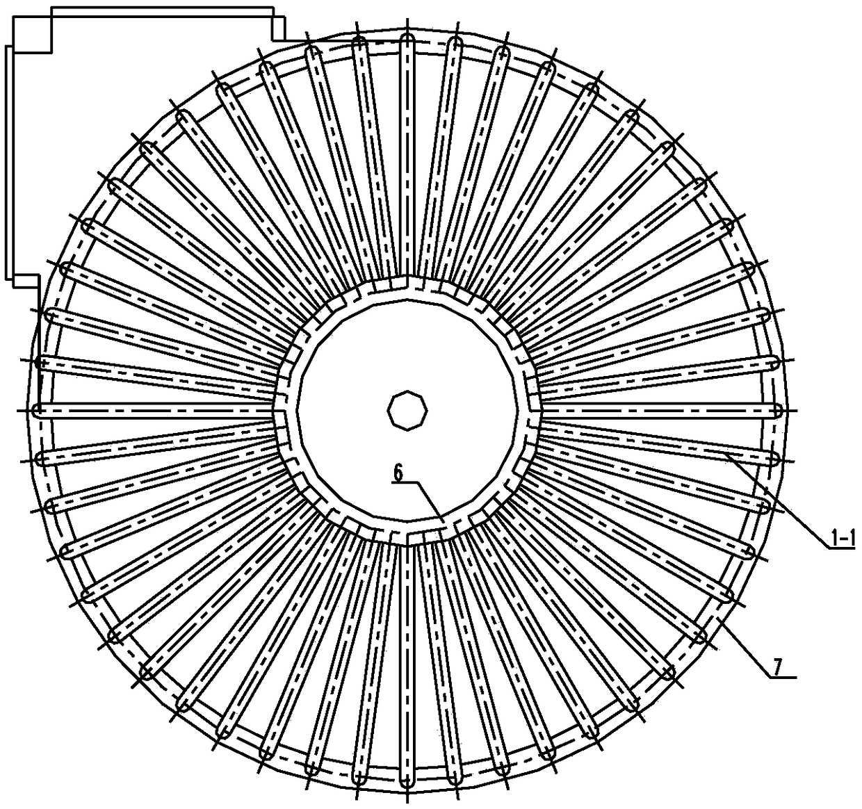 Waste heat recycling chamber for recycling waste heat of fused magnesium melting lump