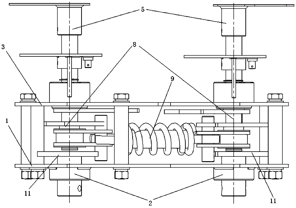 A two-way operating mechanism