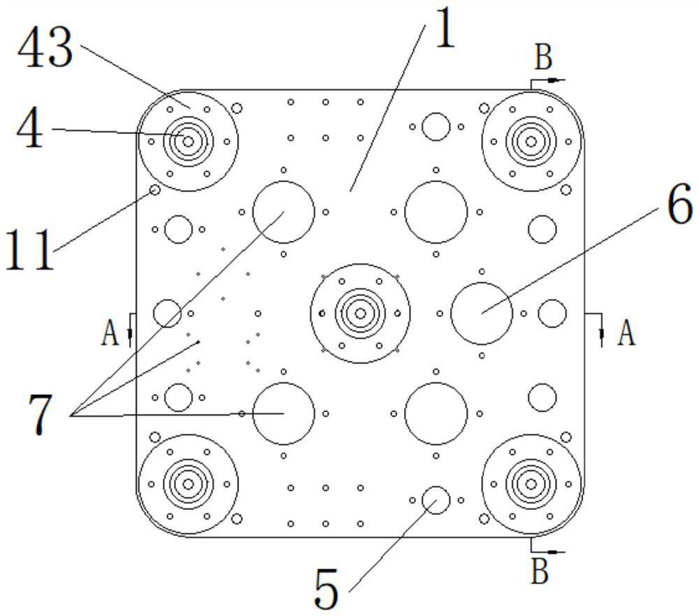 Underwater multifunctional flexible supporting device