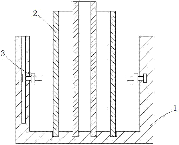 Pen container capable of being divided in multiple layers