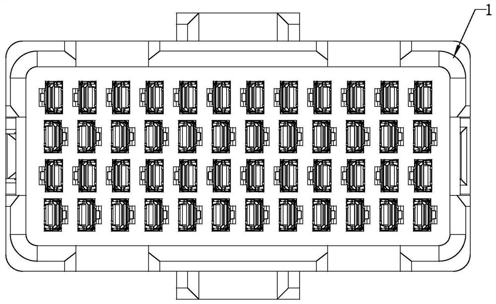 Shielding piece fixing structure and connector