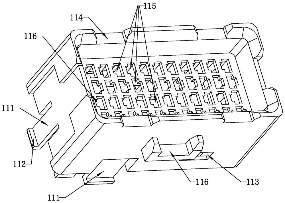 Shielding piece fixing structure and connector