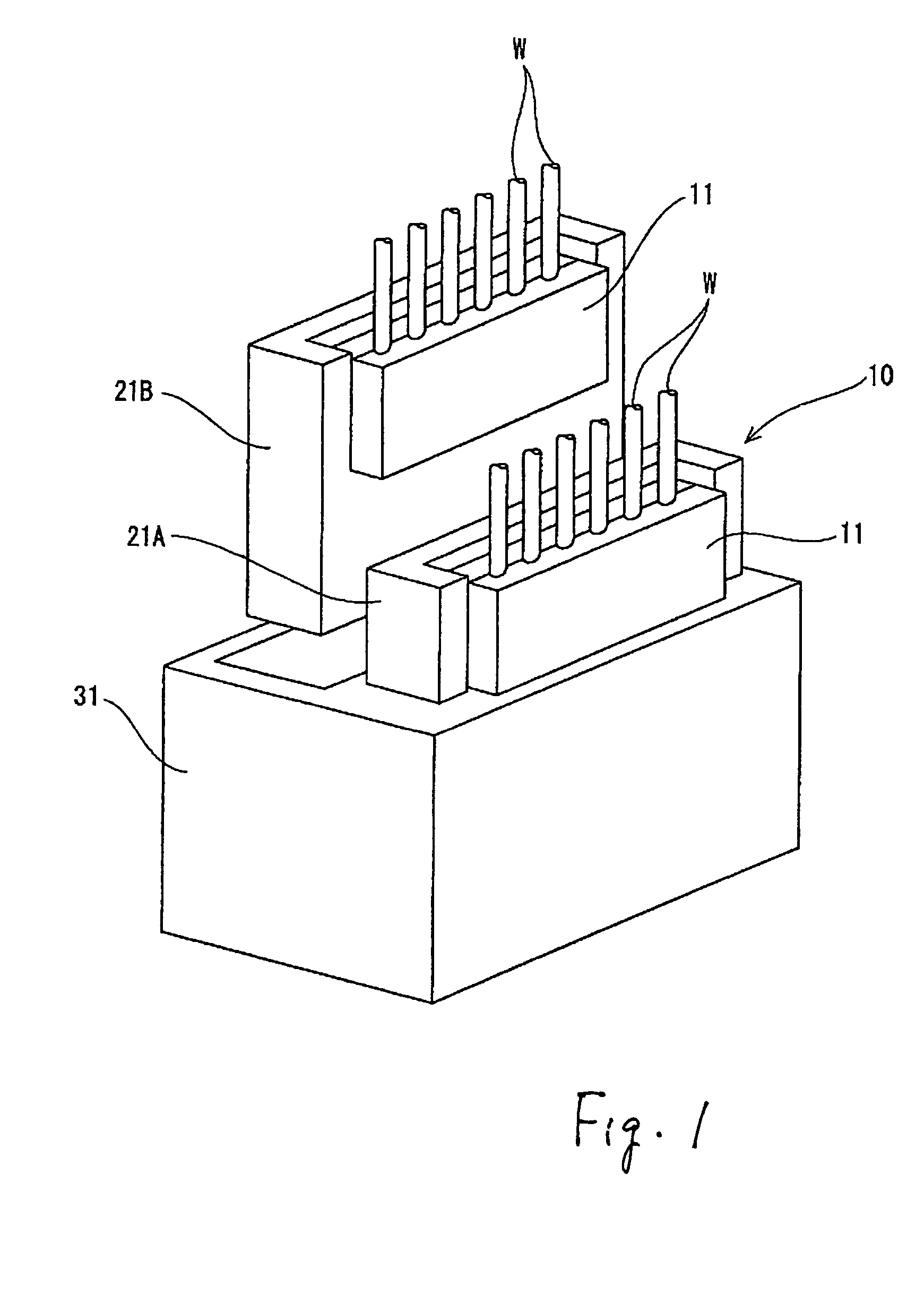 Splice absorbing structure for motor vehicle