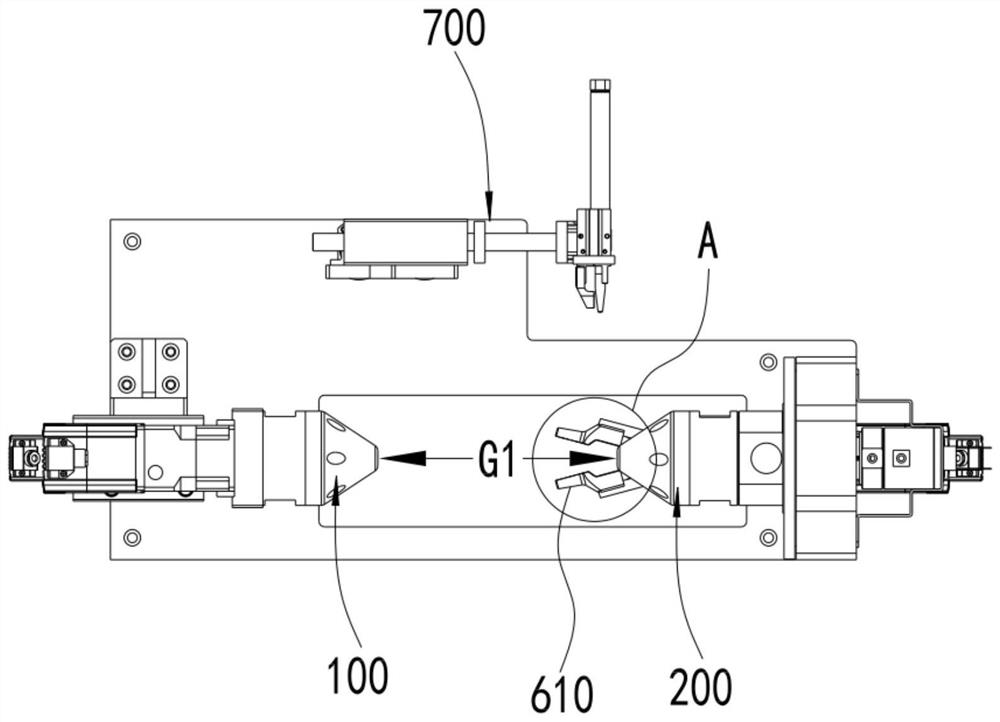 Automatic threading device, winding system and automatic threading method