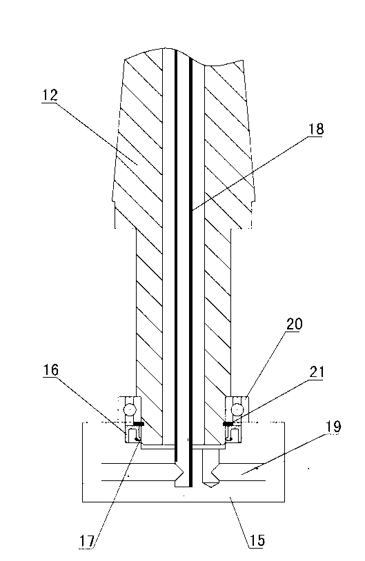 Cooling mechanism for threaded shaft of water feeding pipe die