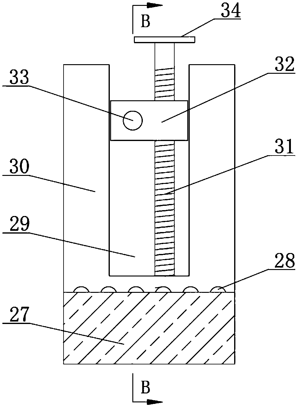 Automatic steel pipe cutting machine capable of adjusting cutting length