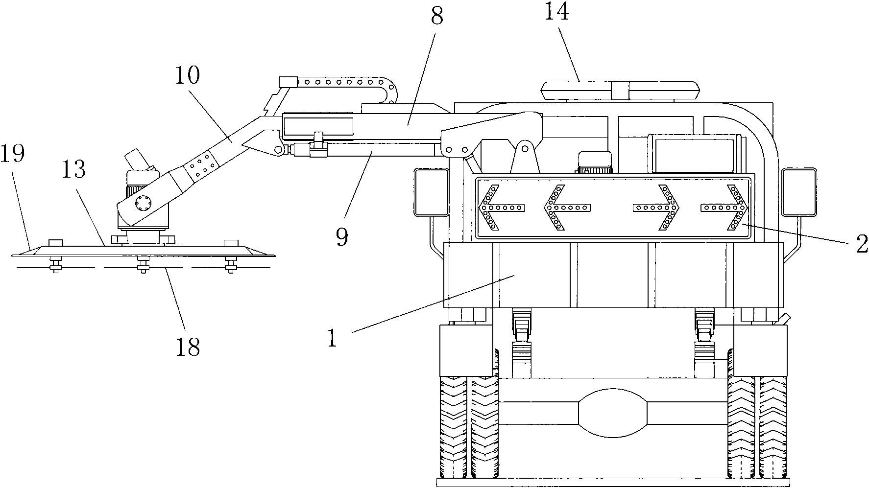 On-vehicle hedge clipping machine