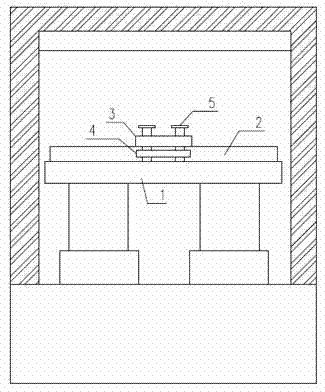 Novel flat-belt press vulcanizer and operation method thereof