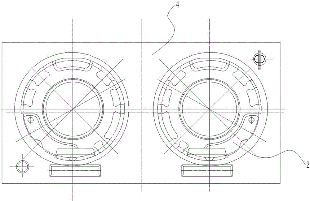 Method for casting bearing cap on subway locomotive by using sand faced permanent iron molding technology