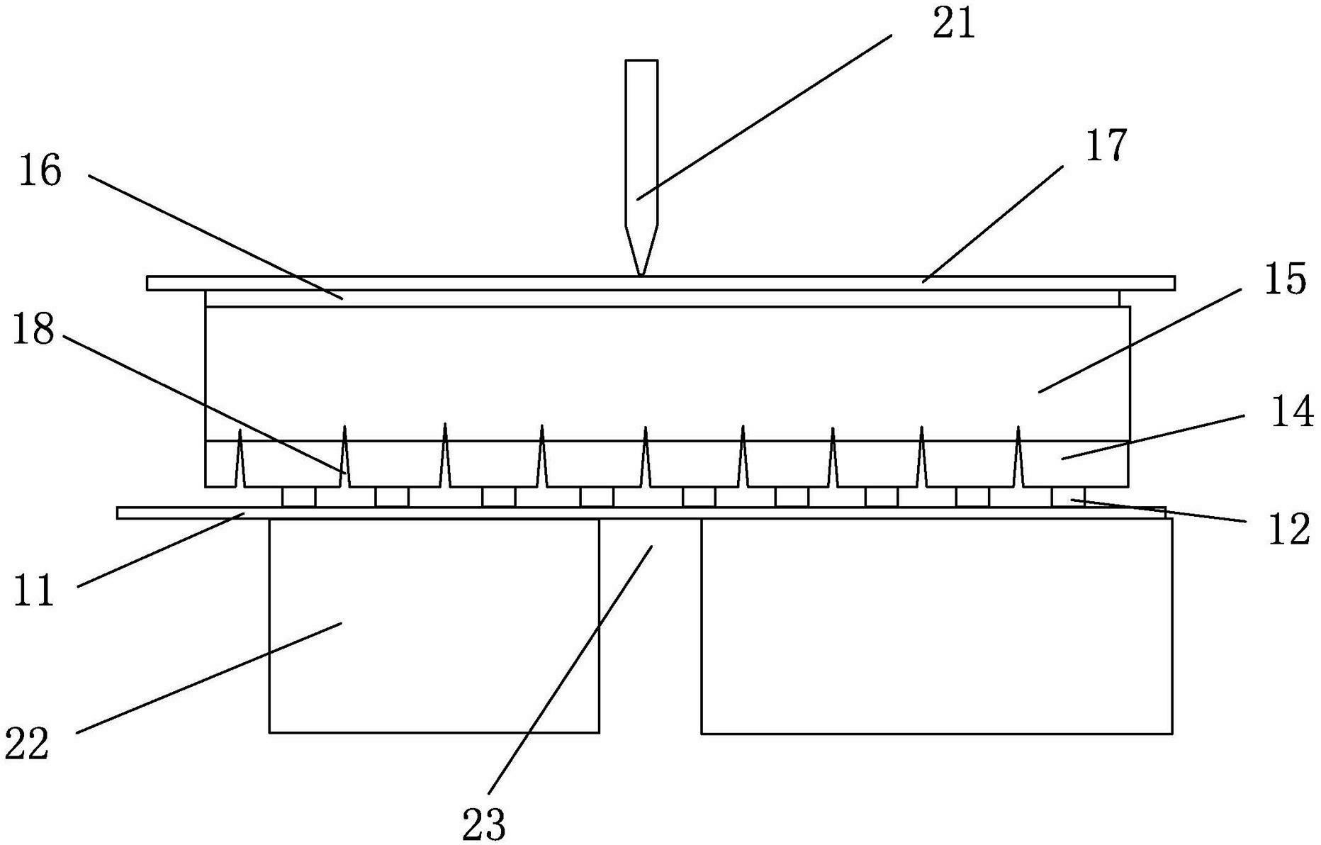 AlGaInP light-emitting diode (LED) chip and cutting method for same