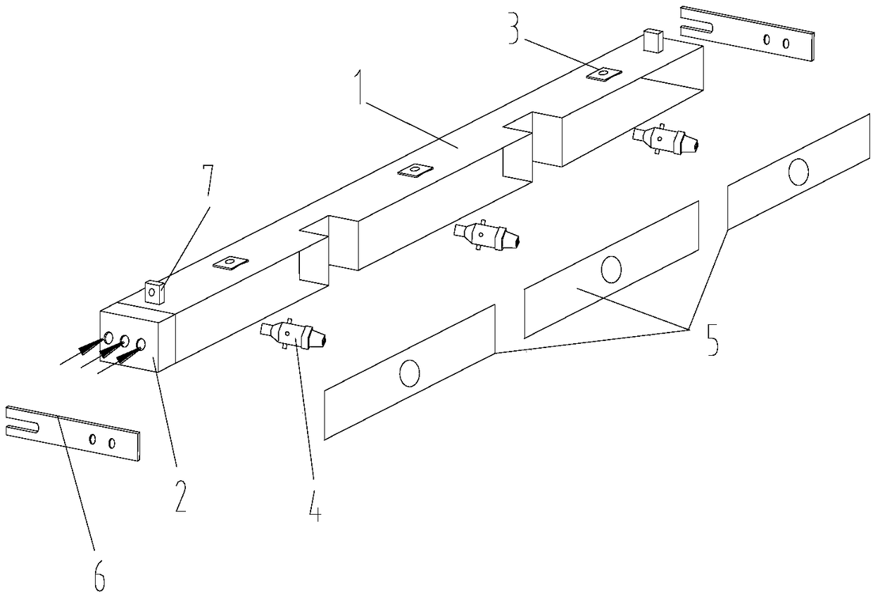 Novel combined nozzle of tobacco stem pressing machine