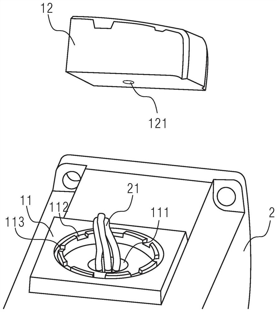 Cable box and motor