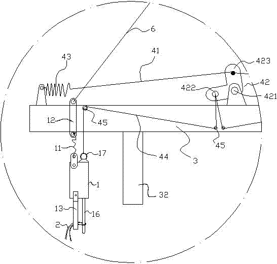 Automatically-released hoist ring and combined loading and unloading frame with same