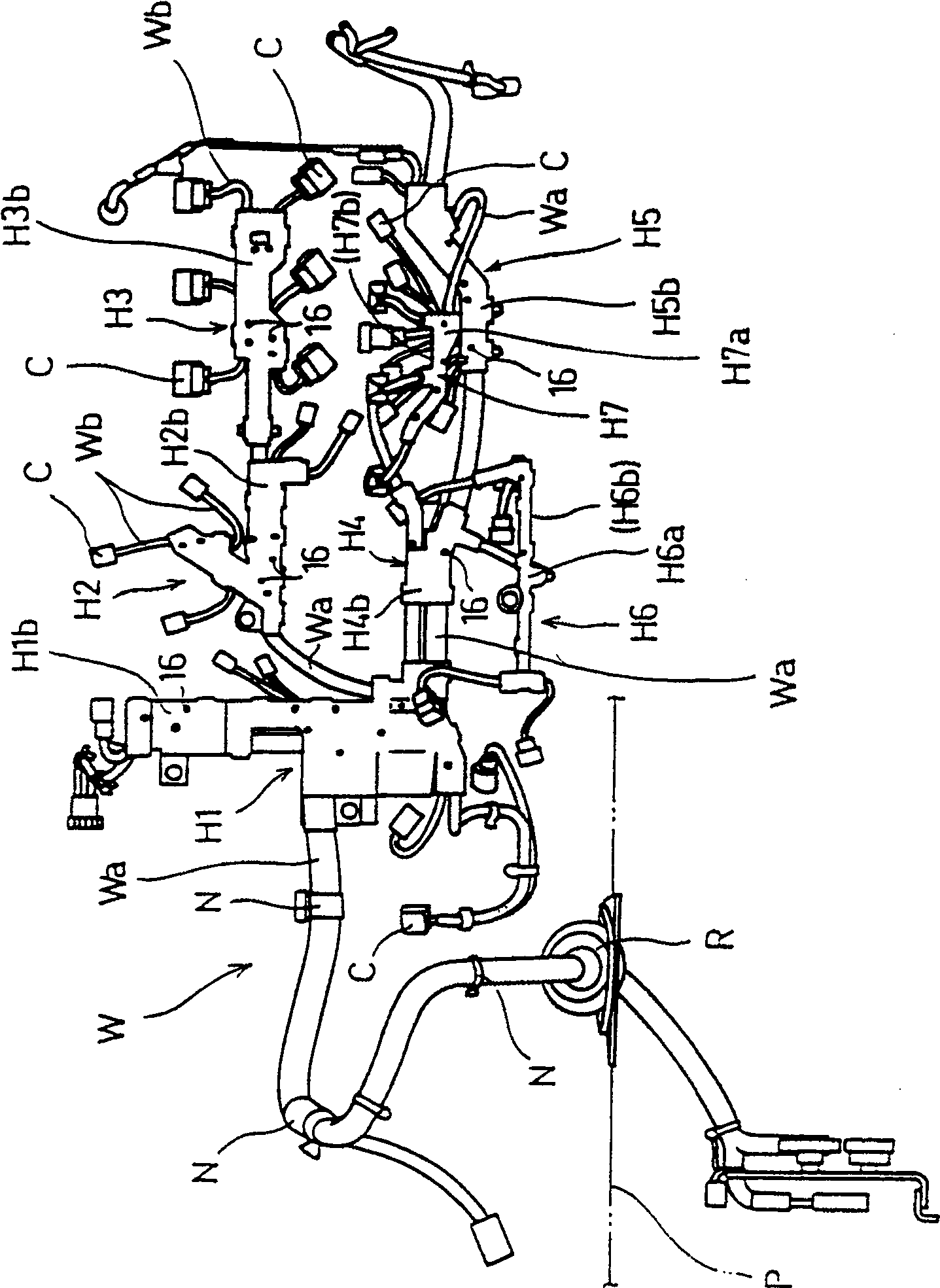 Bundle conductor set containing bundle conductor and retainer thereof, method for producing the bundle conductor