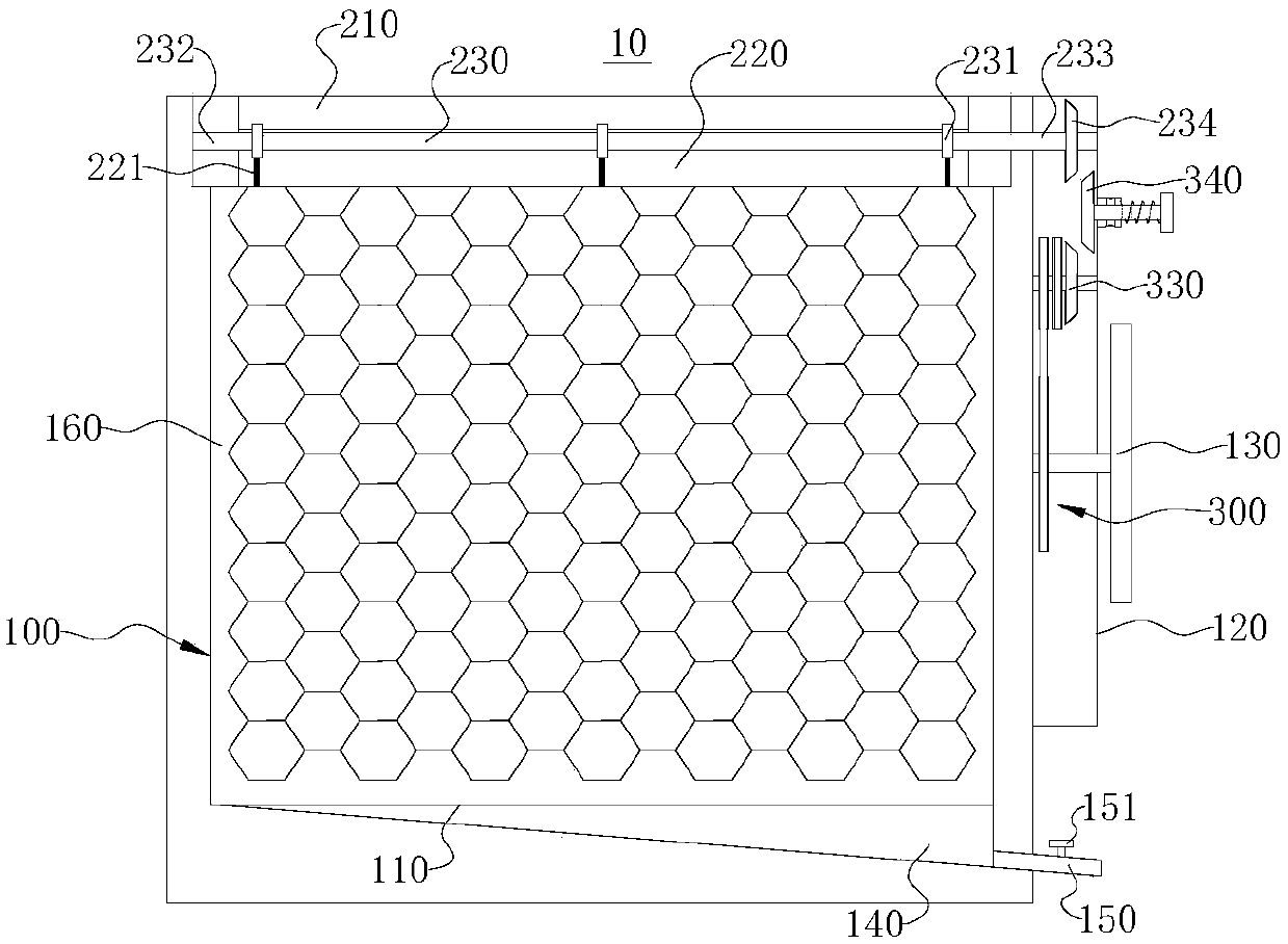 Shakable beehive and bee breeding device