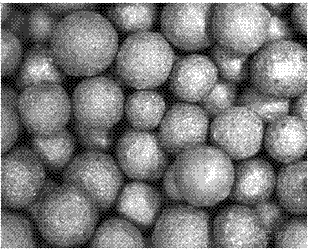 Ultralow-density high-strength vitrified china ball proppant and preparation method thereof