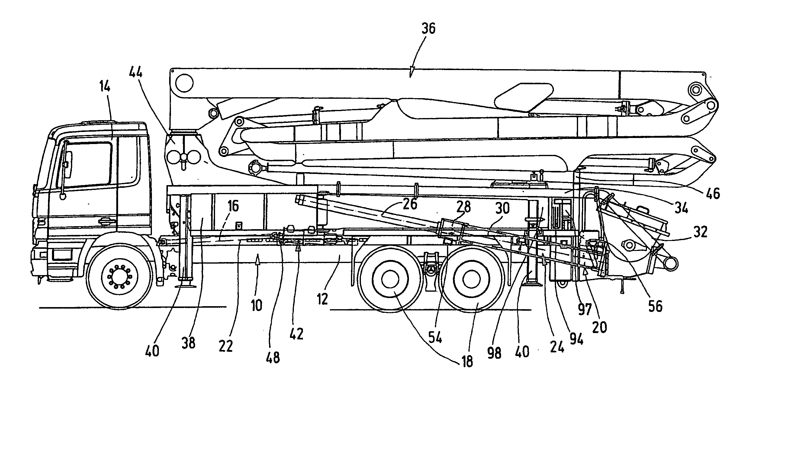 Mobile concrete pump and corresponding building frame