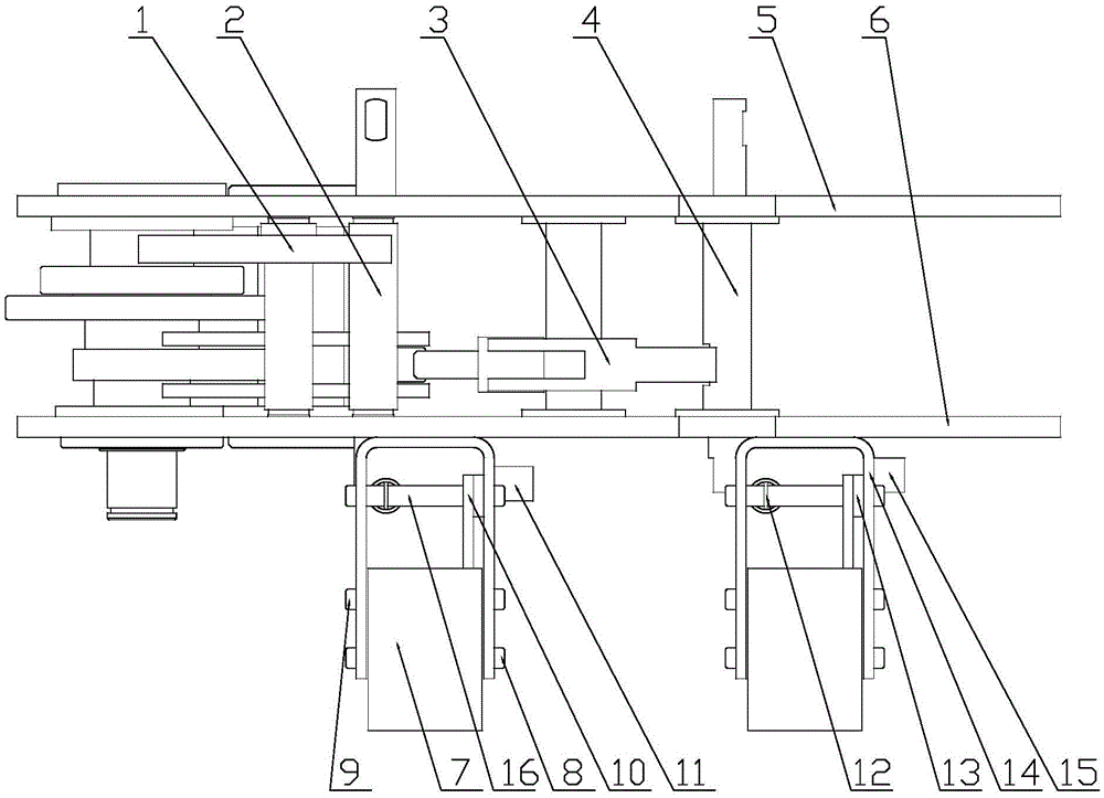 Manual button device of operating mechanism and operating method thereof