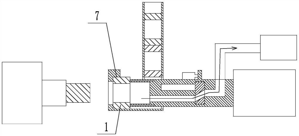 Scrap suction type nut tapping device and using method thereof