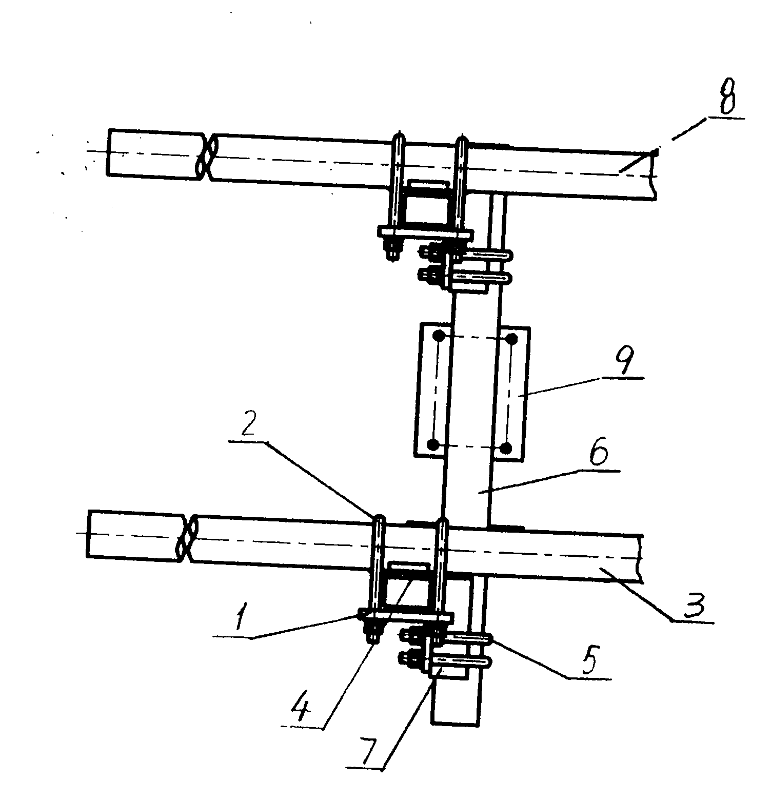 Position regulating mechanism of main transmission box of backpack corn harvester