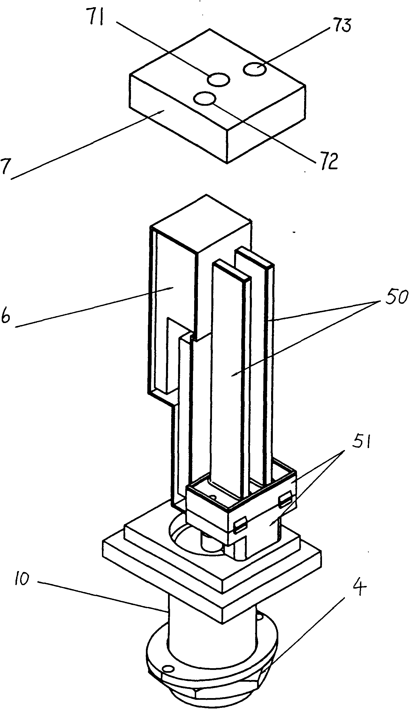 Electro-thermal water faucet