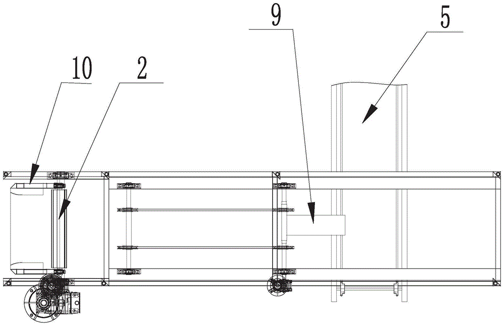 Assembly line capable of enabling fruits to be fed by automatically overturning basket and conveying vacant basket