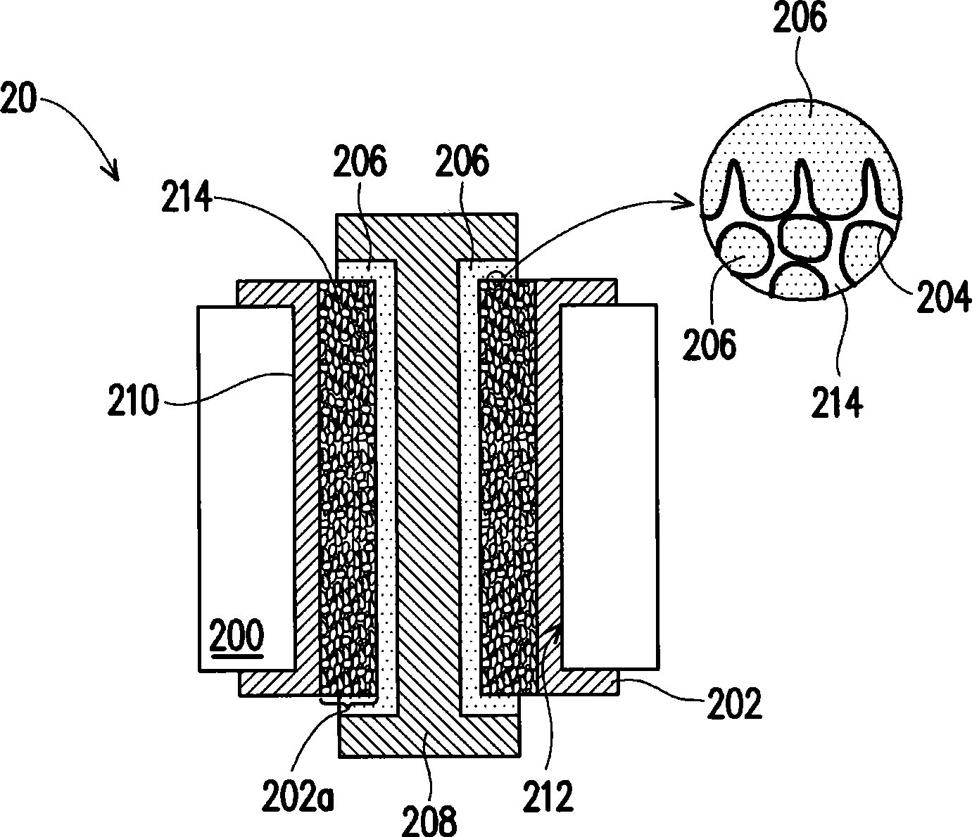 Through hole capacitor and its manufacturing method