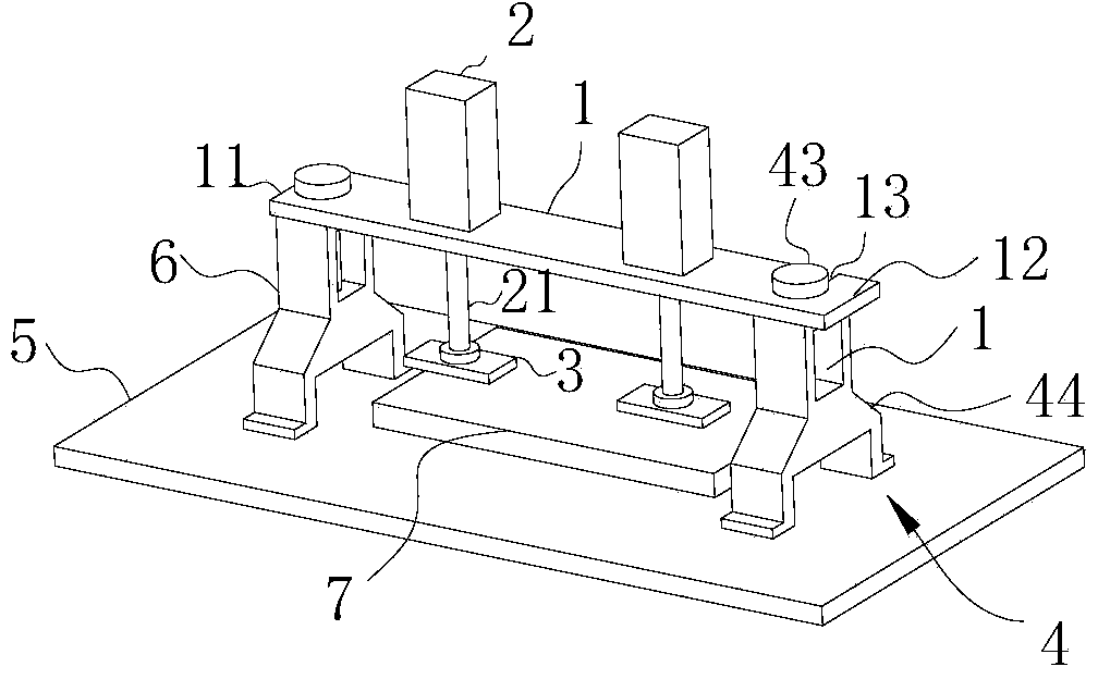 Sawing machine clamp