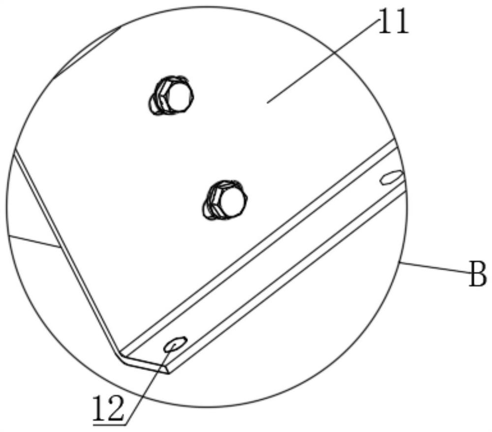 Elevator shaft traction rotary telescopic construction hoist and mounting and using method thereof