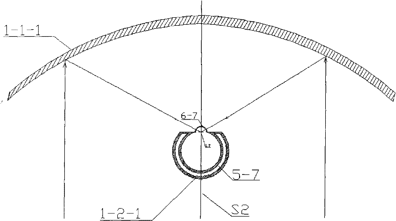 Solar water heater based on parabolic cylinder concentrated cylindrical surface closed cavity lighting