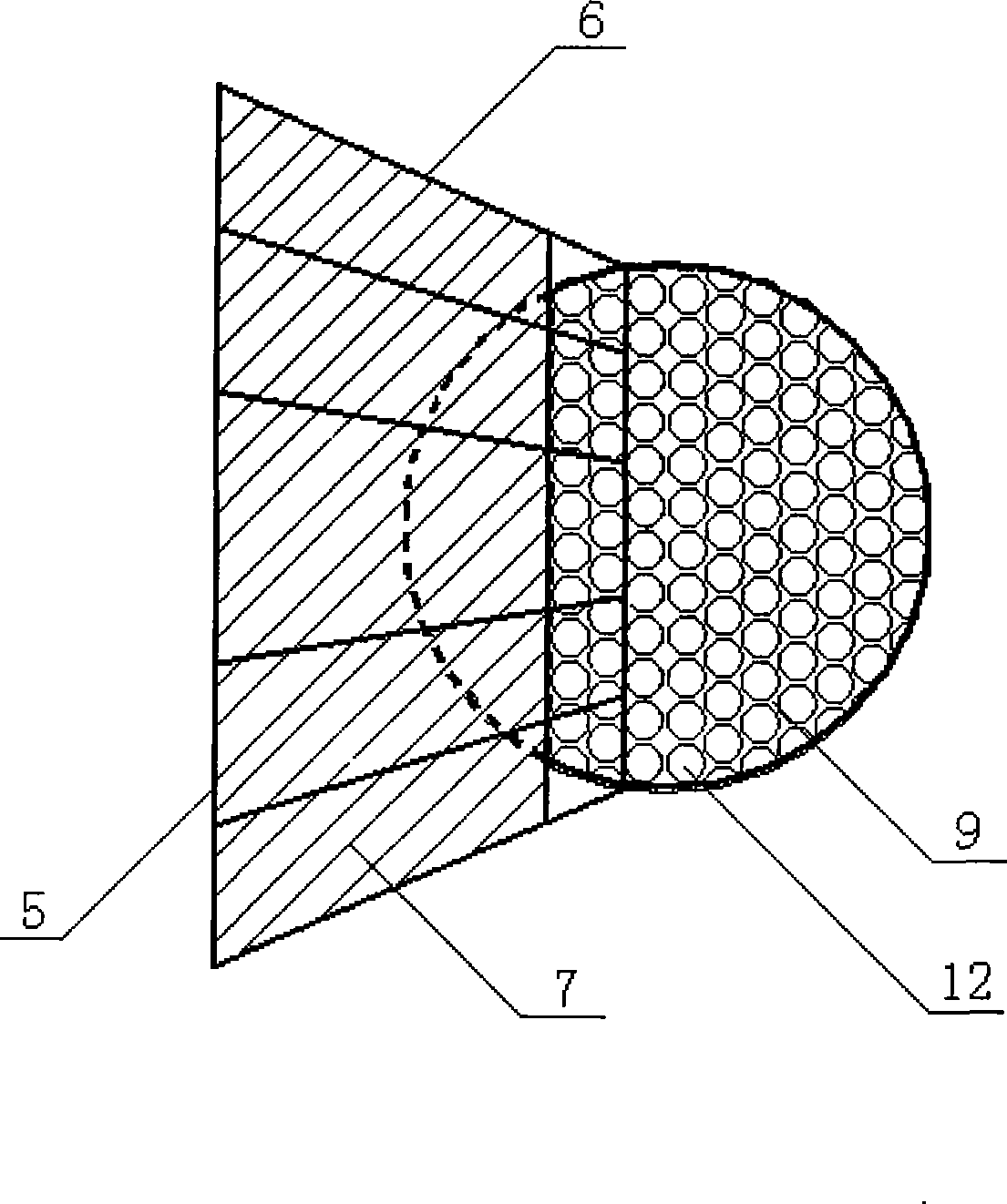 Method capable of reducing golf flight speed and golf structure