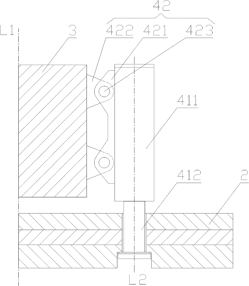 Movable crane and balance weight connecting device thereof