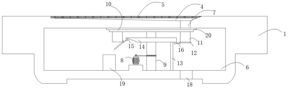 An aluminum wire drawing device capable of collecting aluminum shavings