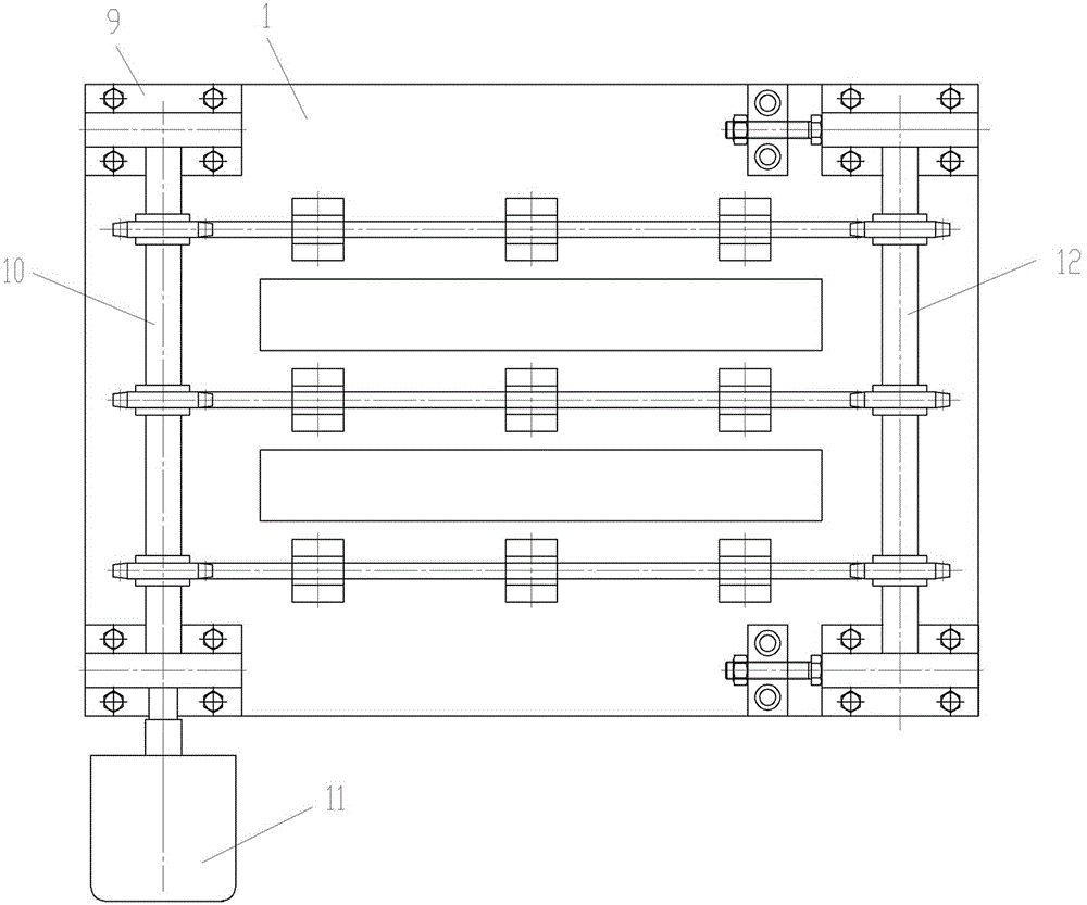 Conveying and supporting table in vacuum glass soldering and sealing chamber