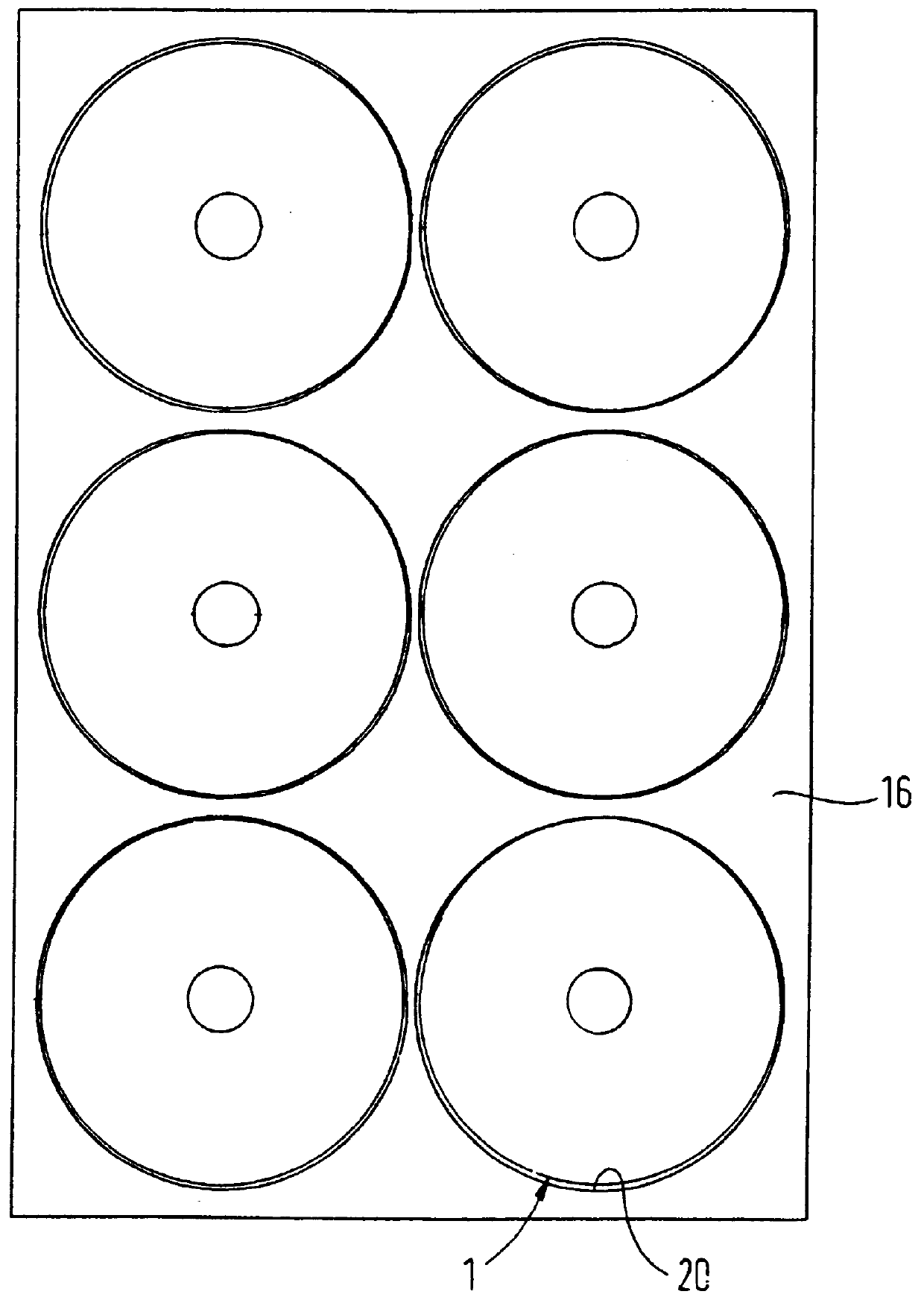 Sealed cell having a multilayer case