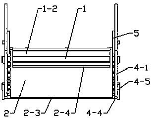 Belt-type cleaning device and cleaning vehicle with belt-type cleaning device