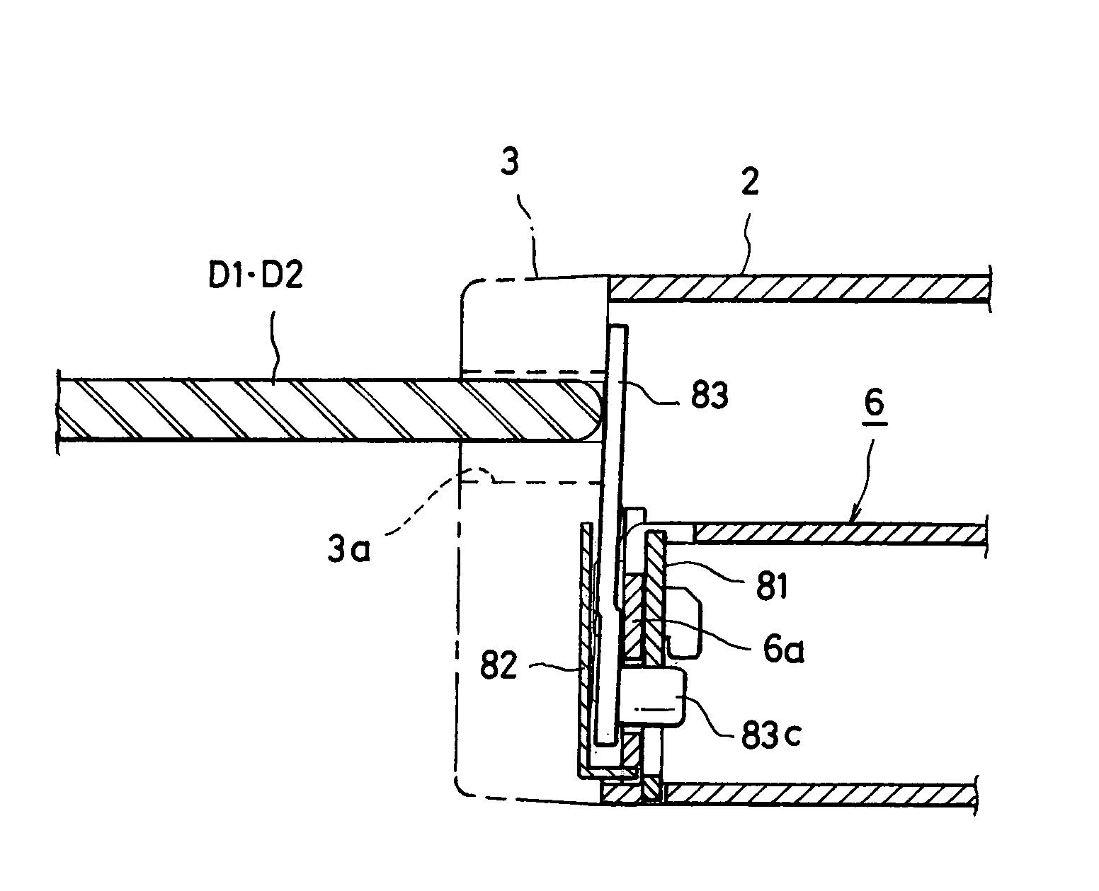 Disc device with shutter to block insertion of a disk