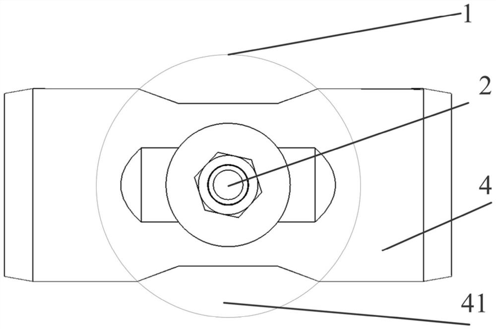 Connecting device for butt joint between bundled pipe wellhead cut pipe and inner channel