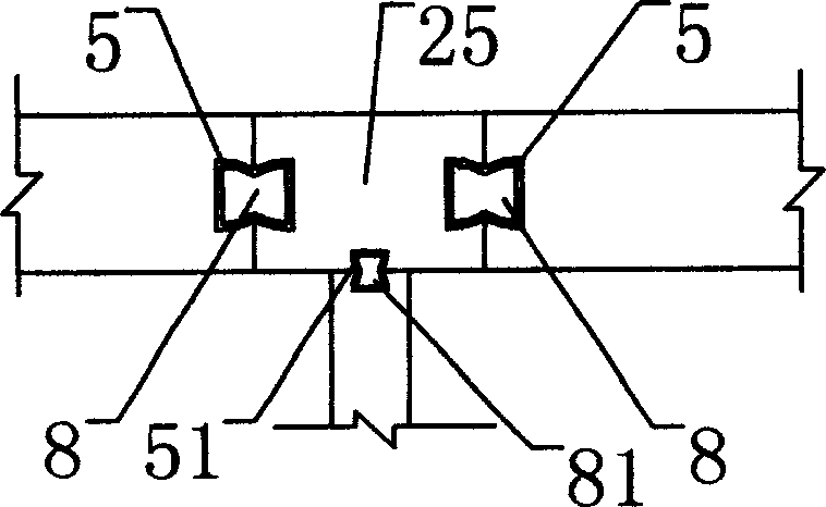 Light thermal insulation moveable house and its construction method