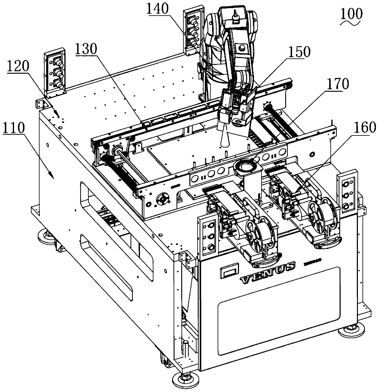 Multi-station labeling device based on mechanical arm