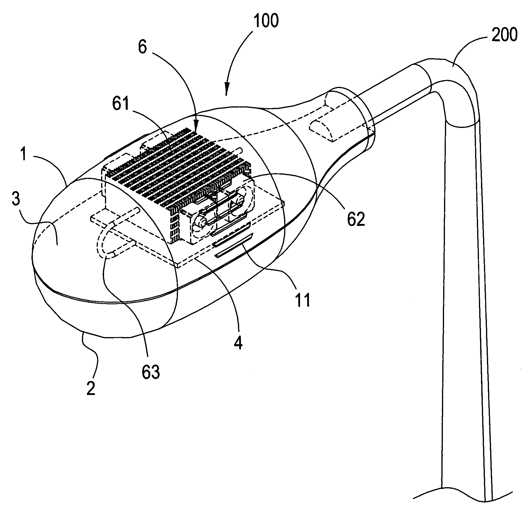 Heat dissipating pole illumination device