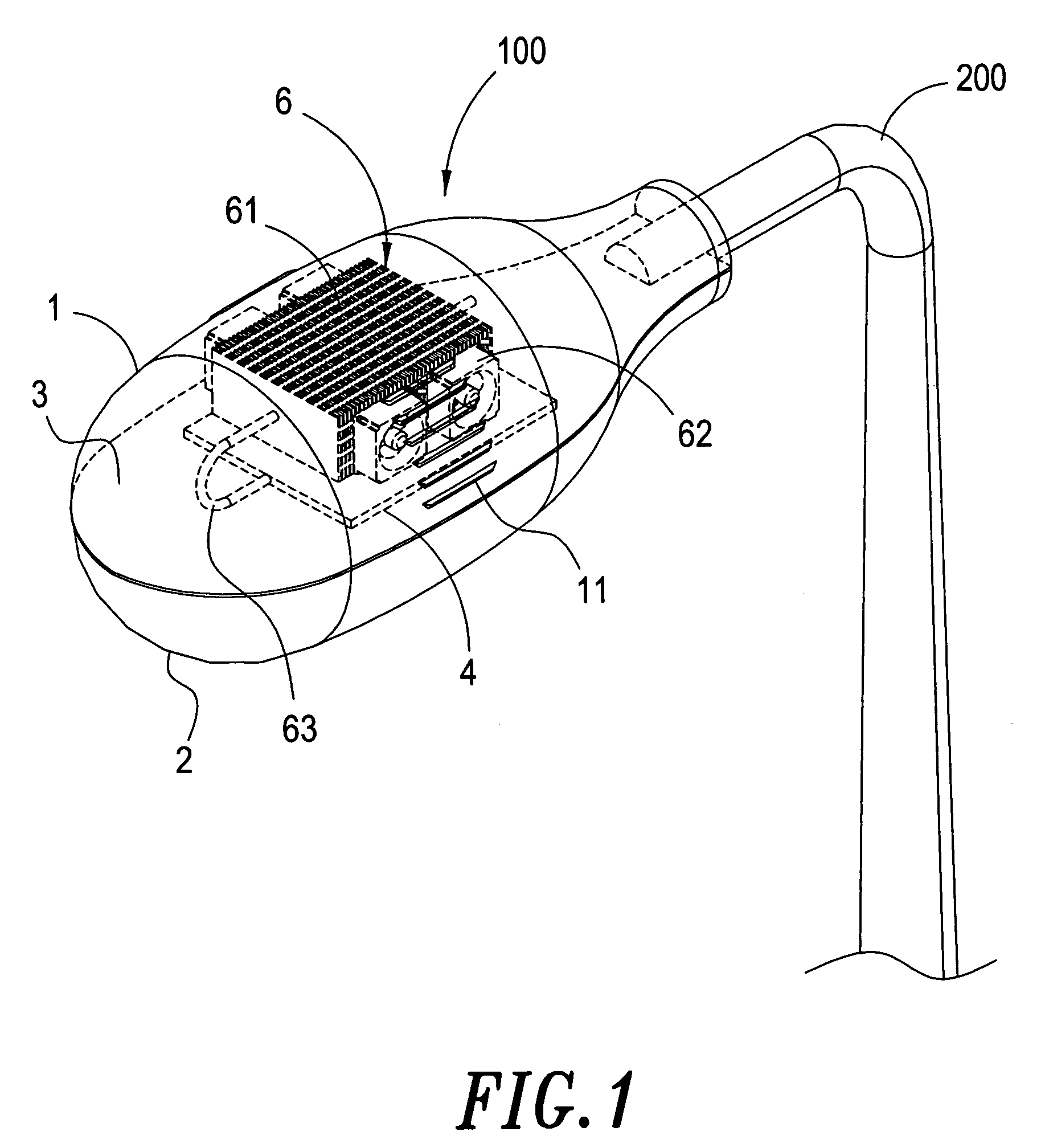 Heat dissipating pole illumination device