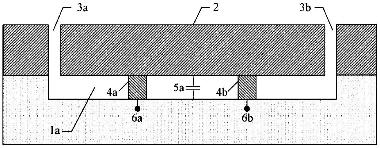 Capacitively-decoupled broadband 5G MIMO mobile phone antenna