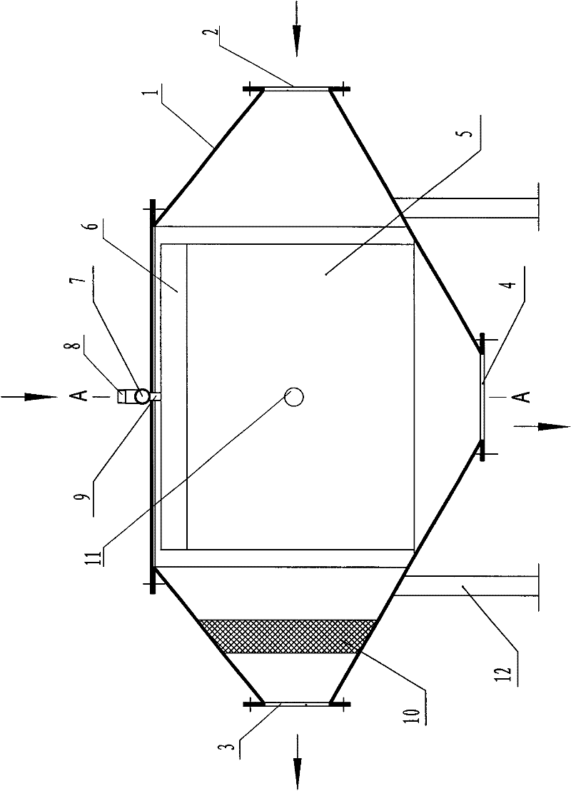 Laminar flow condenser for thermal decomposition and liquidation of biomass